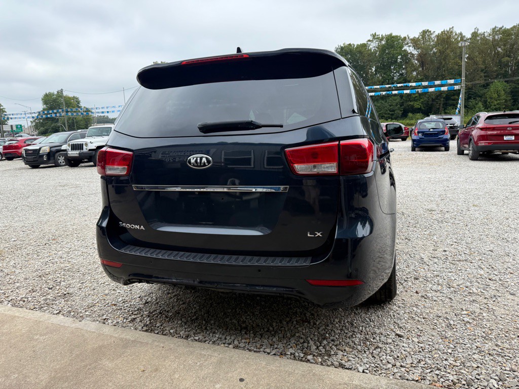 2015 Kia Sedona Image 5