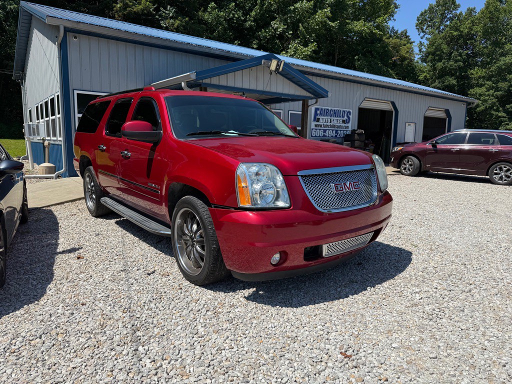 2013 GMC Yukon Image 2