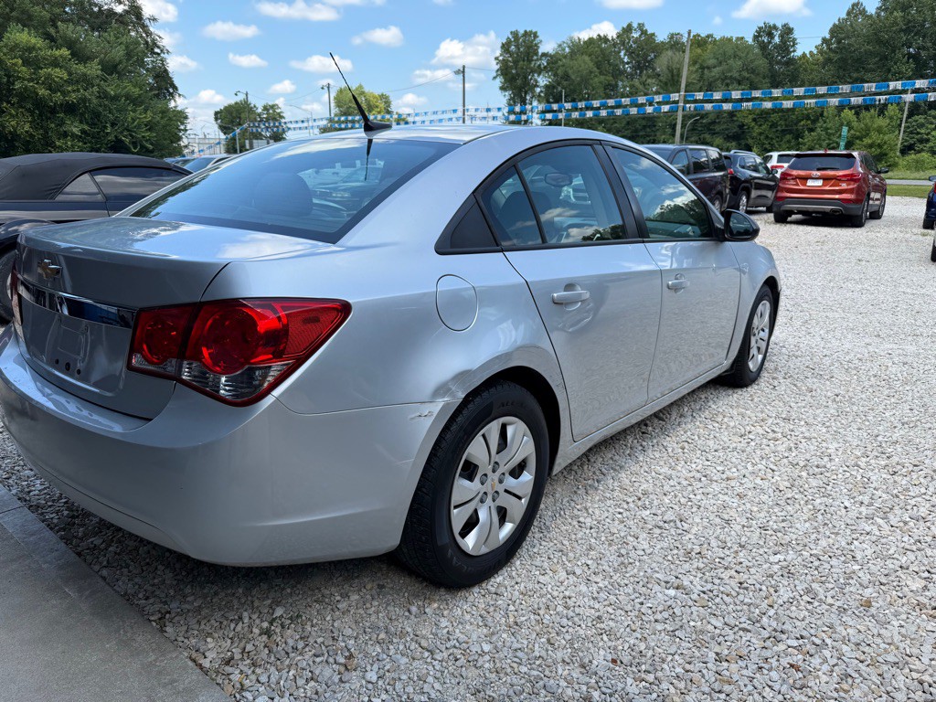 2014 Chevrolet Cruze Image 4