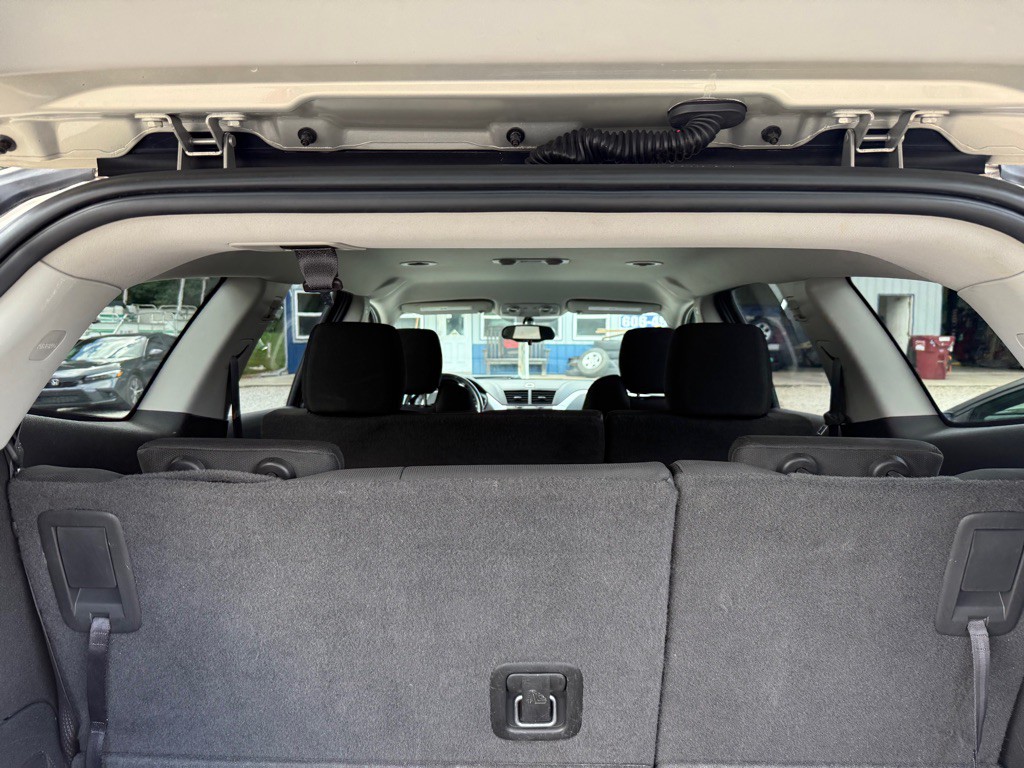 2011 Chevrolet Traverse Image 6