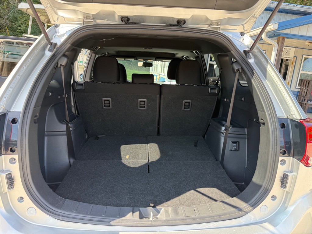 2018 Mitsubishi Outlander Image 7