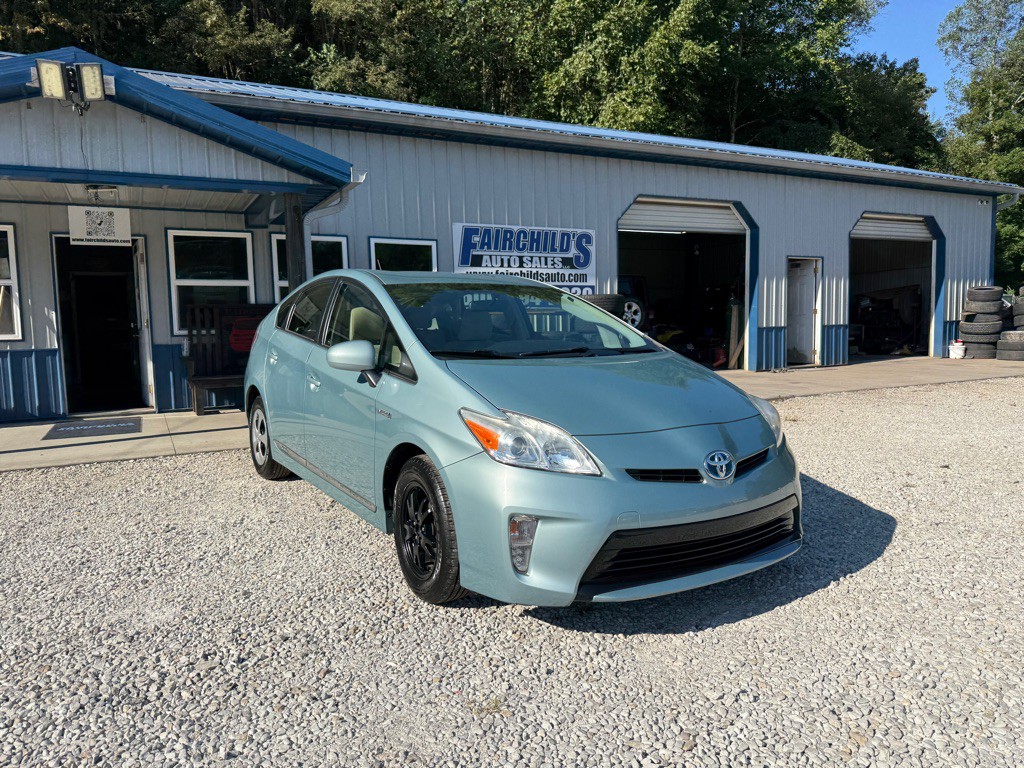 2013 Toyota Prius Image 3