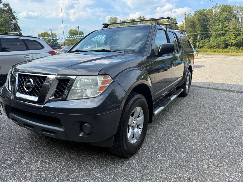 2012 Nissan Frontier Image 1