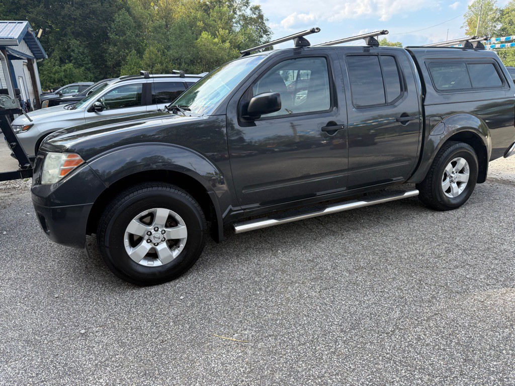 2012 Nissan Frontier Image 2