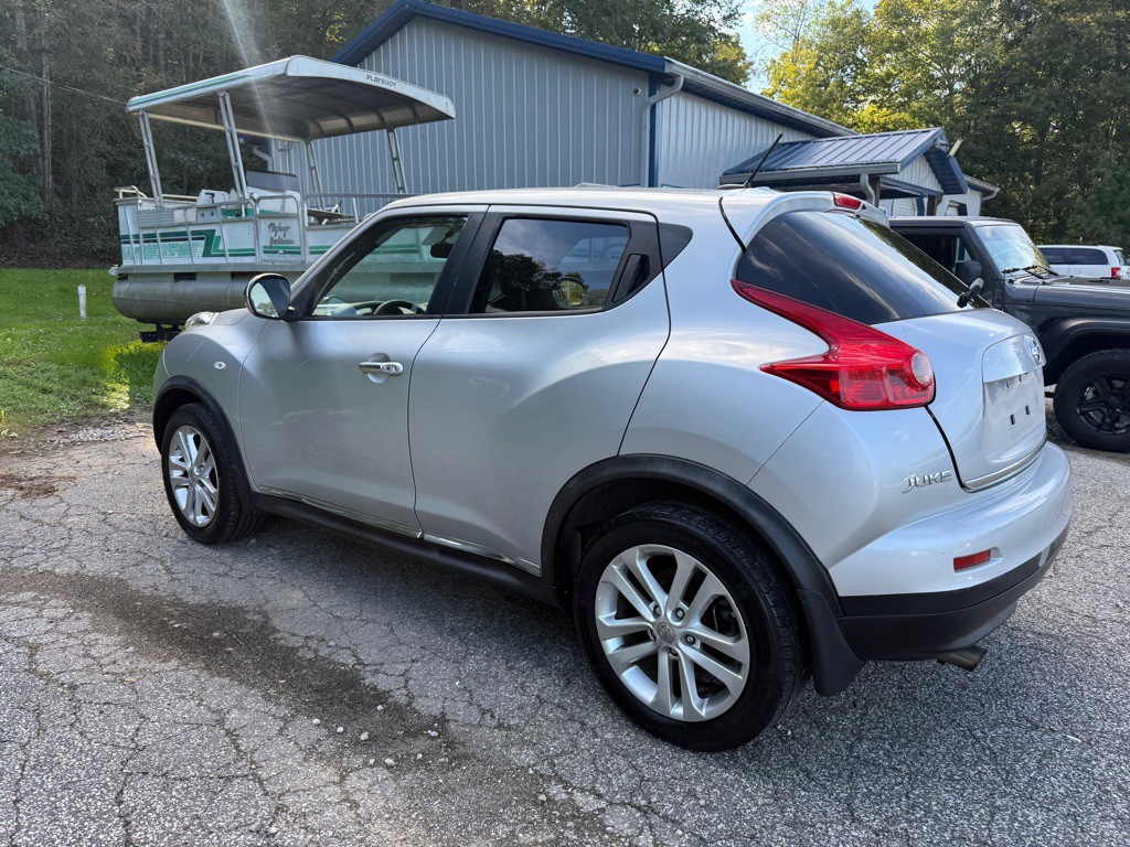 2013 Nissan Juke Image 2