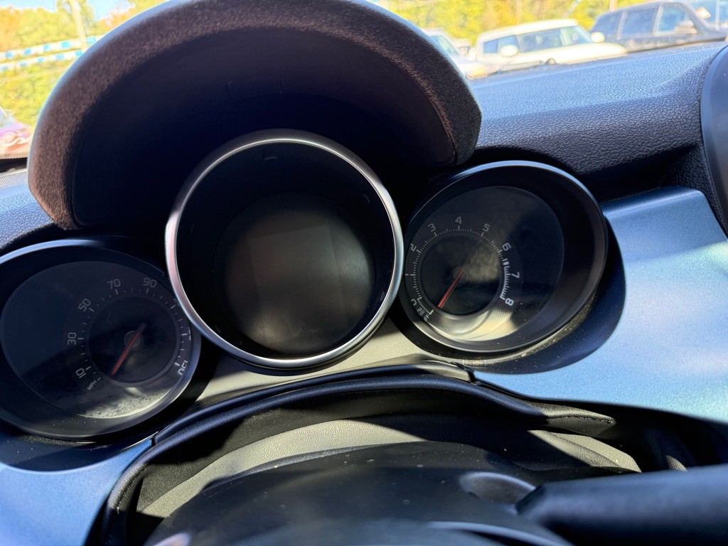 2018 FIAT 500 Image 8