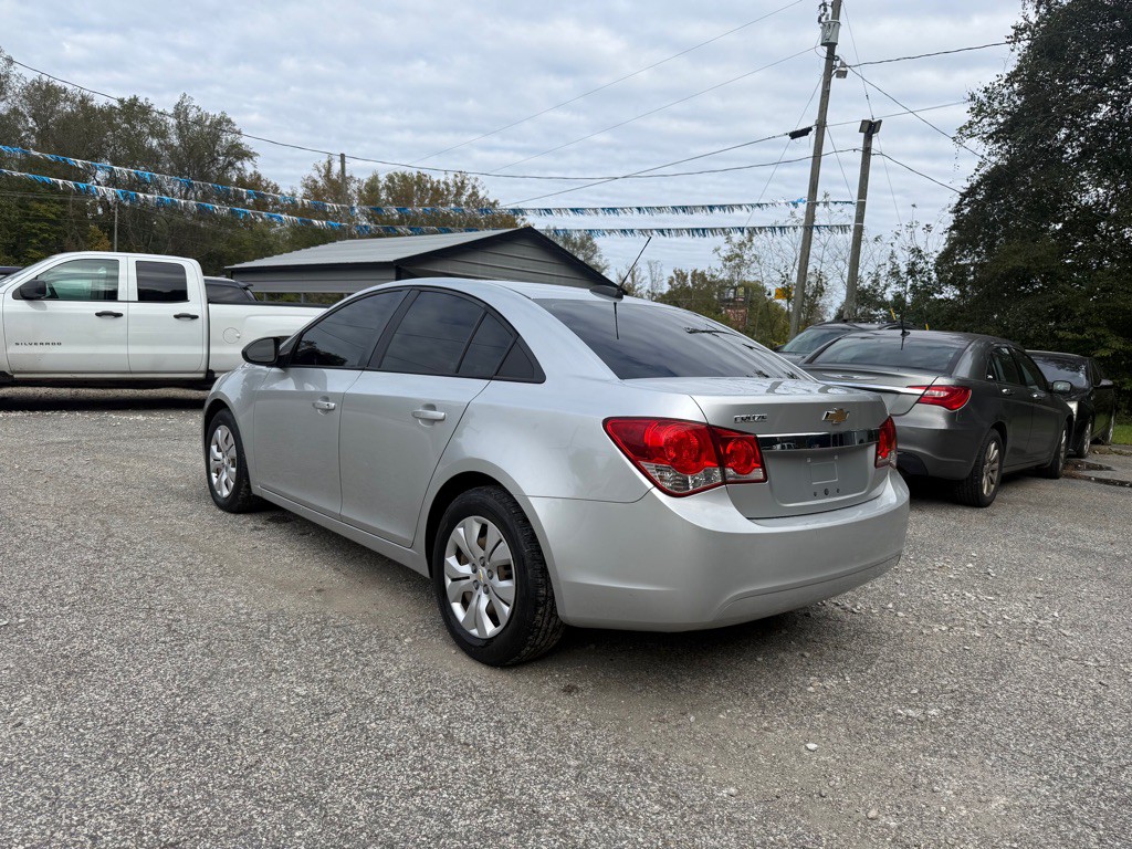 2017 Chevrolet Malibu Image 3