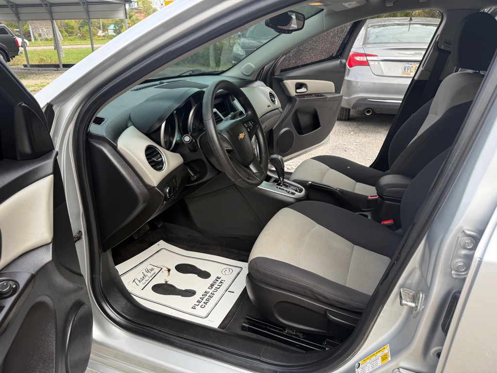 2017 Chevrolet Malibu Image 6