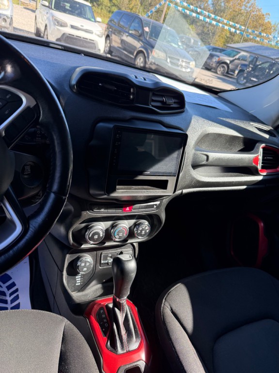 2016 Jeep Renegade Image 3
