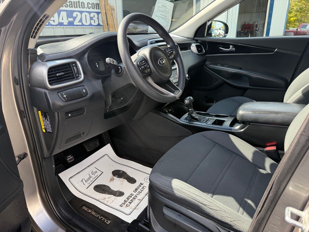 2017 Kia Sorento Image 7