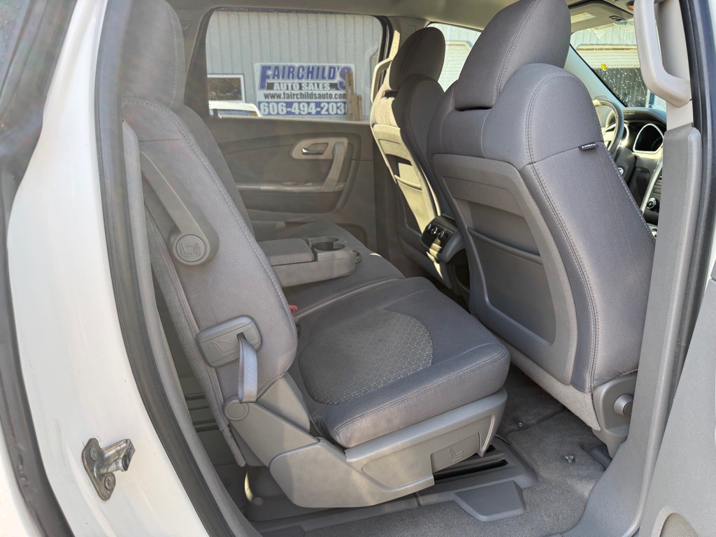 2010 Chevrolet Traverse Image 6