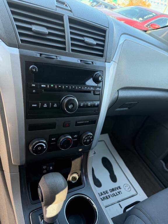 2010 Chevrolet Traverse Image 11