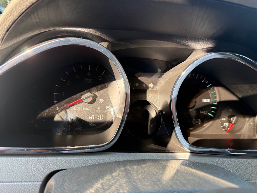 2010 Chevrolet Traverse Image 12