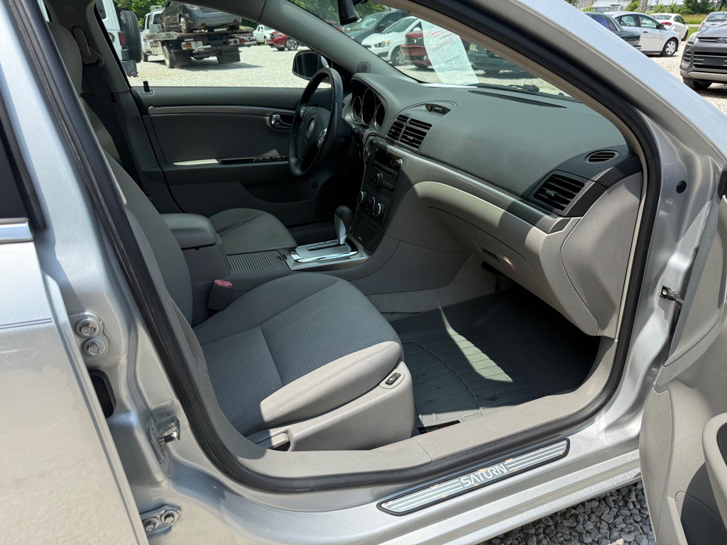 2009 Saturn Aura Image 5