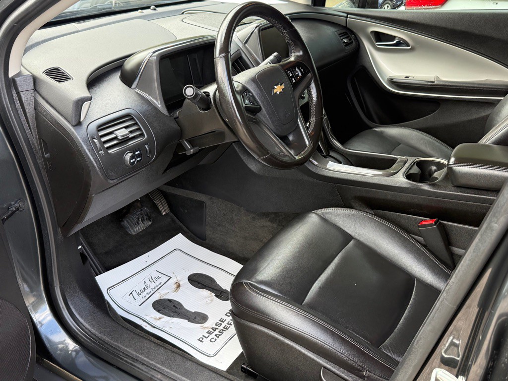 2014 Chevrolet Volt Image 8