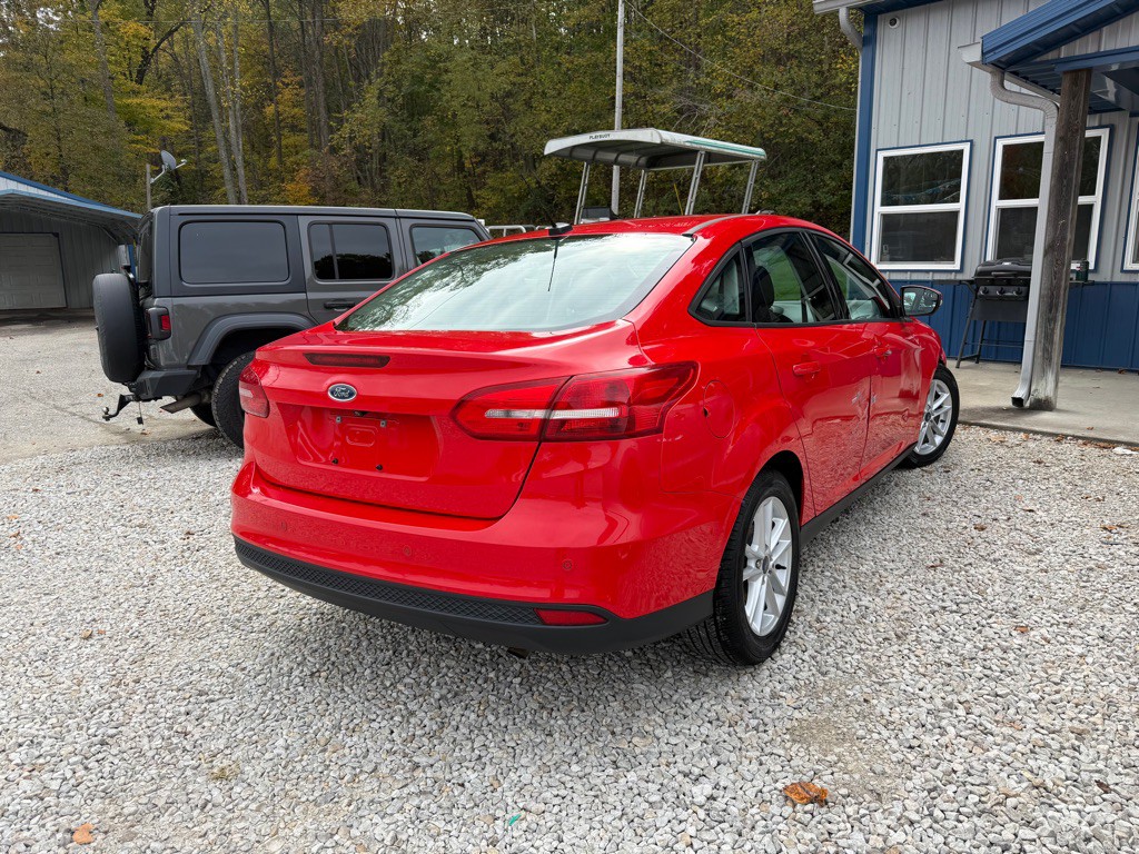 2015 Ford Focus Image 4