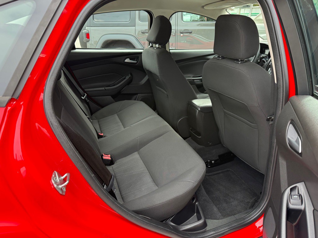 2015 Ford Focus Image 5