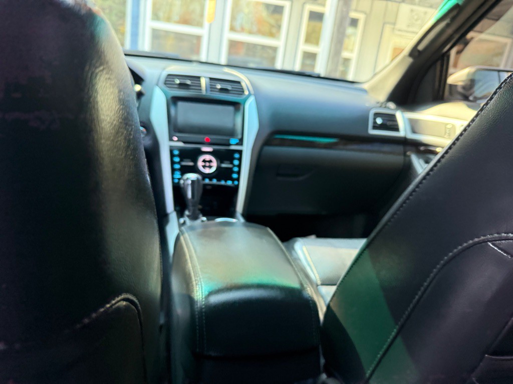 2013 Ford Explorer Image 7