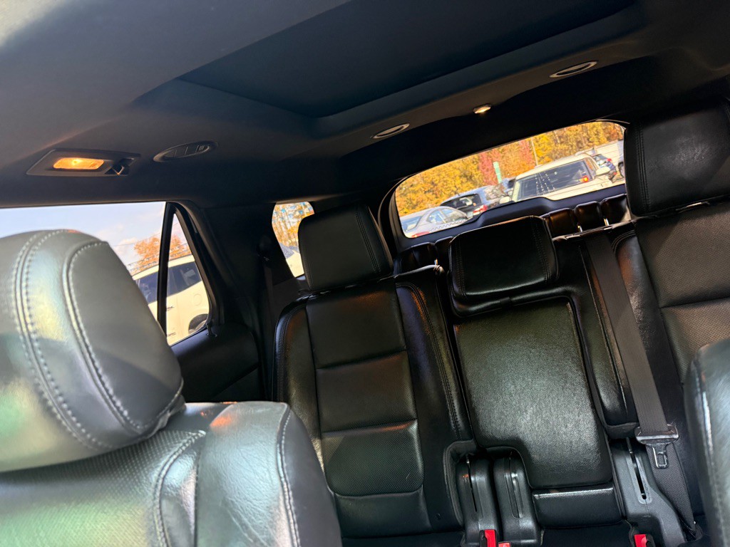 2013 Ford Explorer Image 11