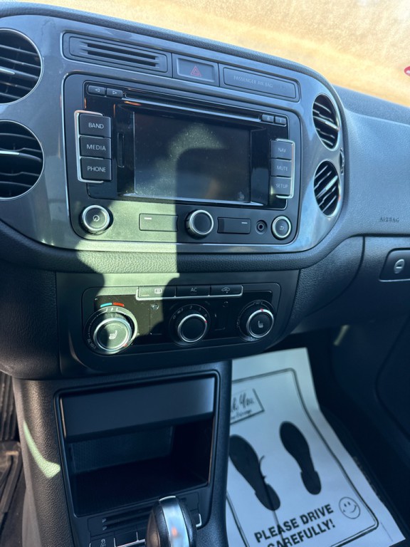 2012 Volkswagen Tiguan Image 4