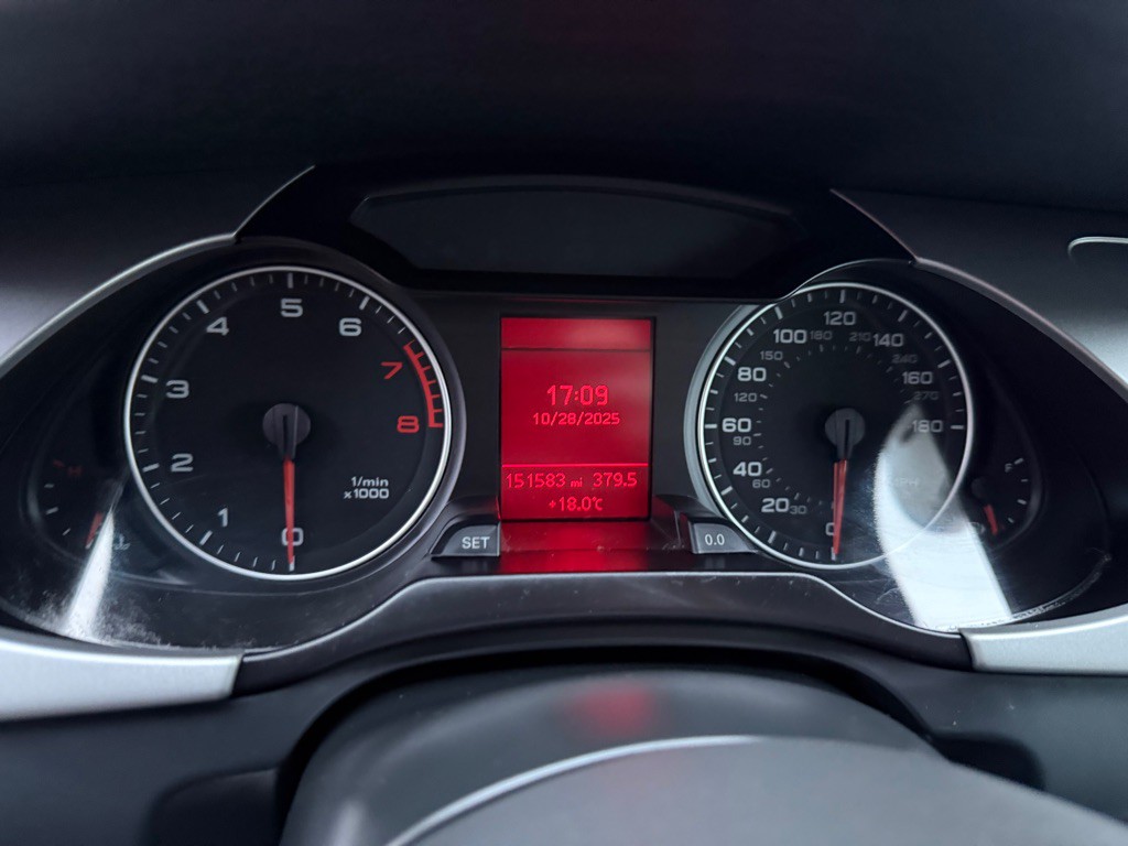 2009 Audi A4 Image 10