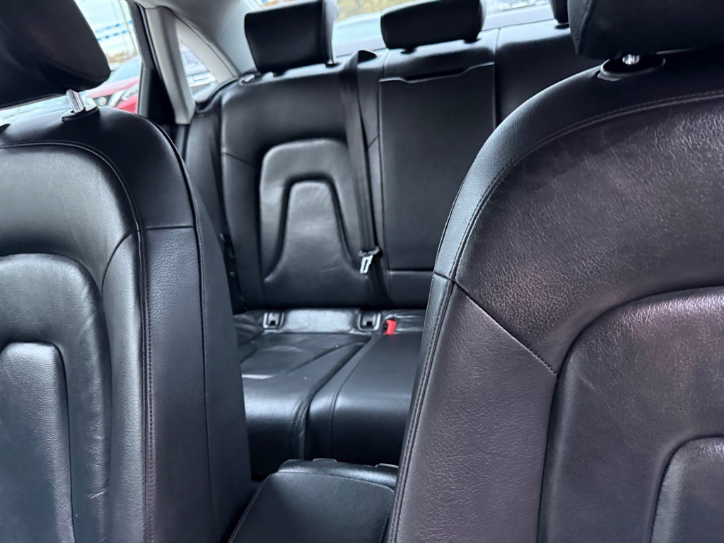 2009 Audi A4 Image 12