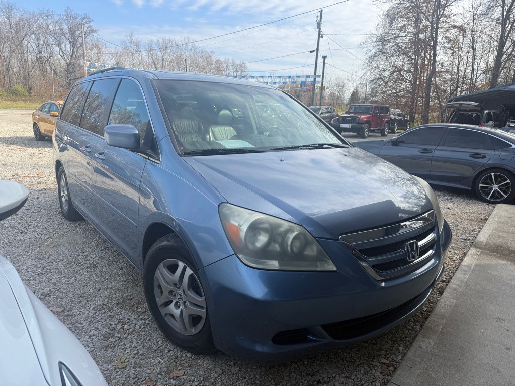 2005 Honda Odyssey Image 2