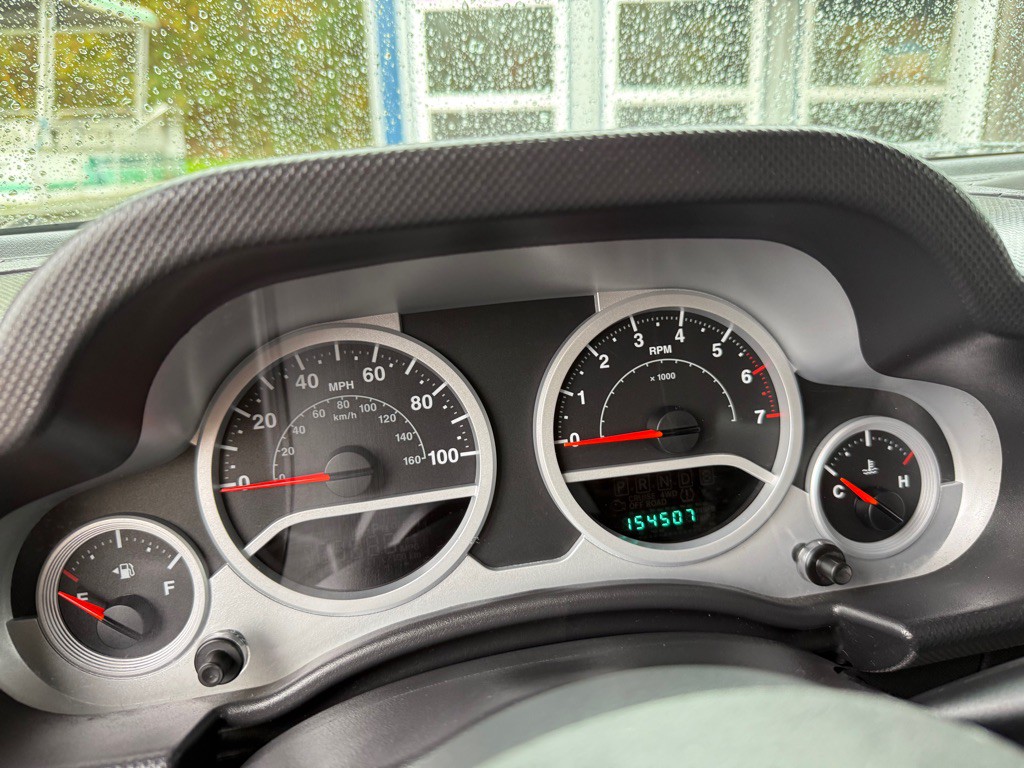 2010 Jeep Wrangler Unlimited Image 8