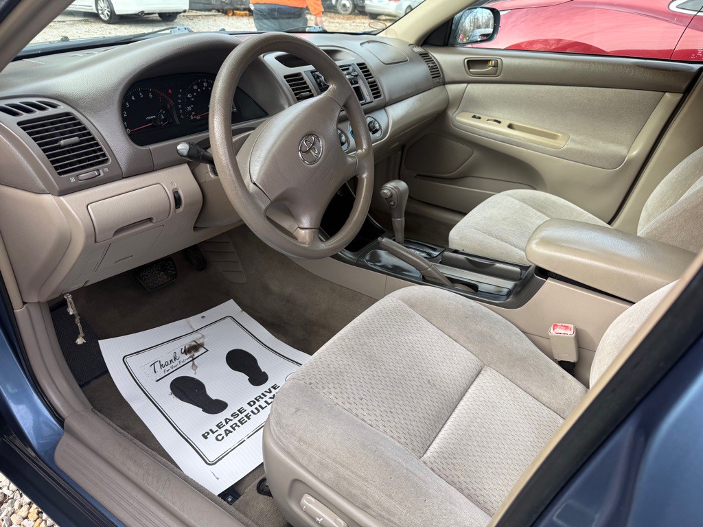 2004 Toyota Camry Image 6