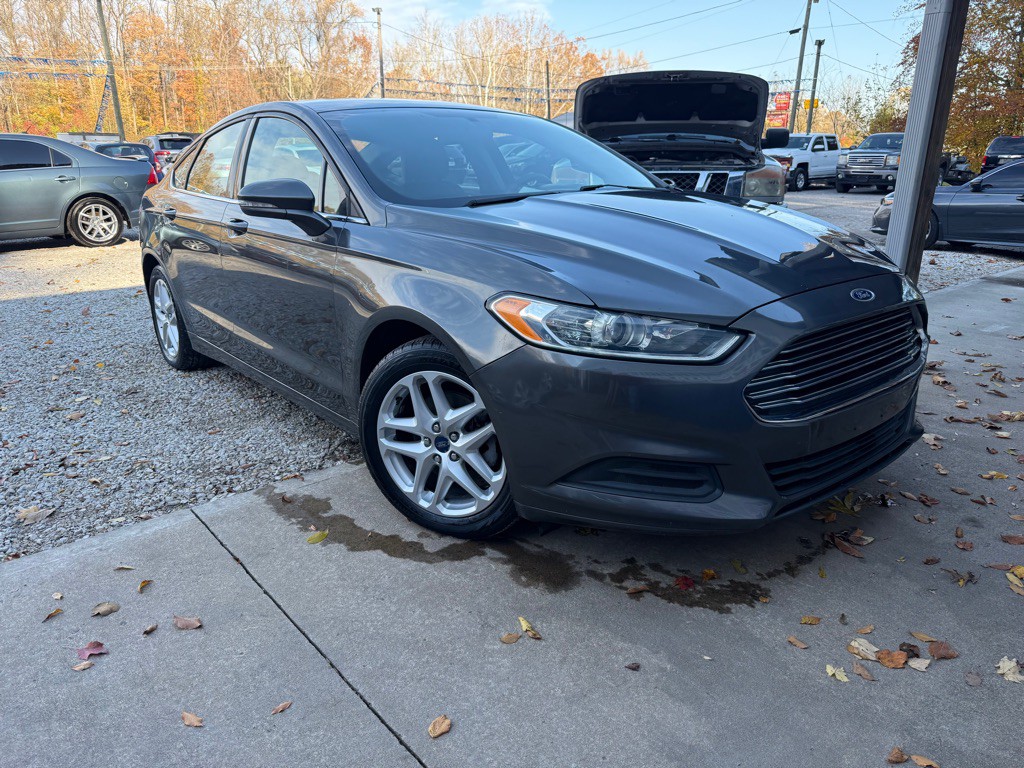 2016 Ford Fusion Image 2