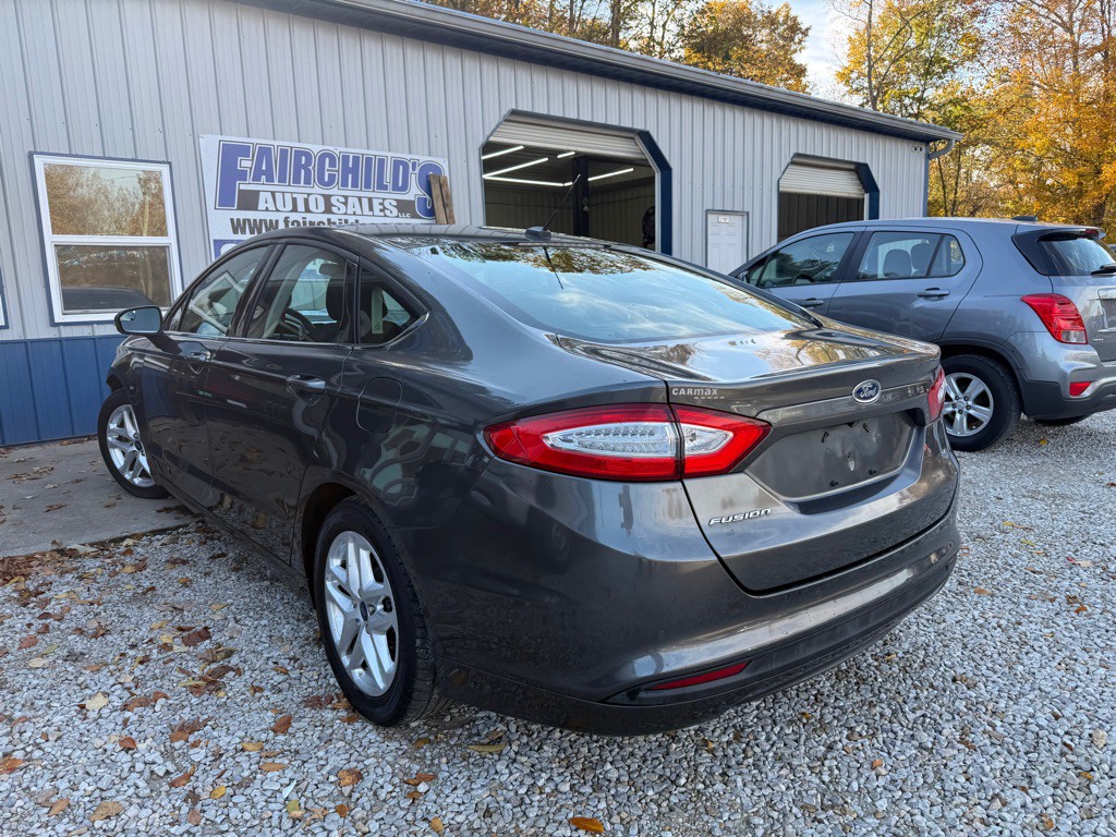 2016 Ford Fusion Image 5