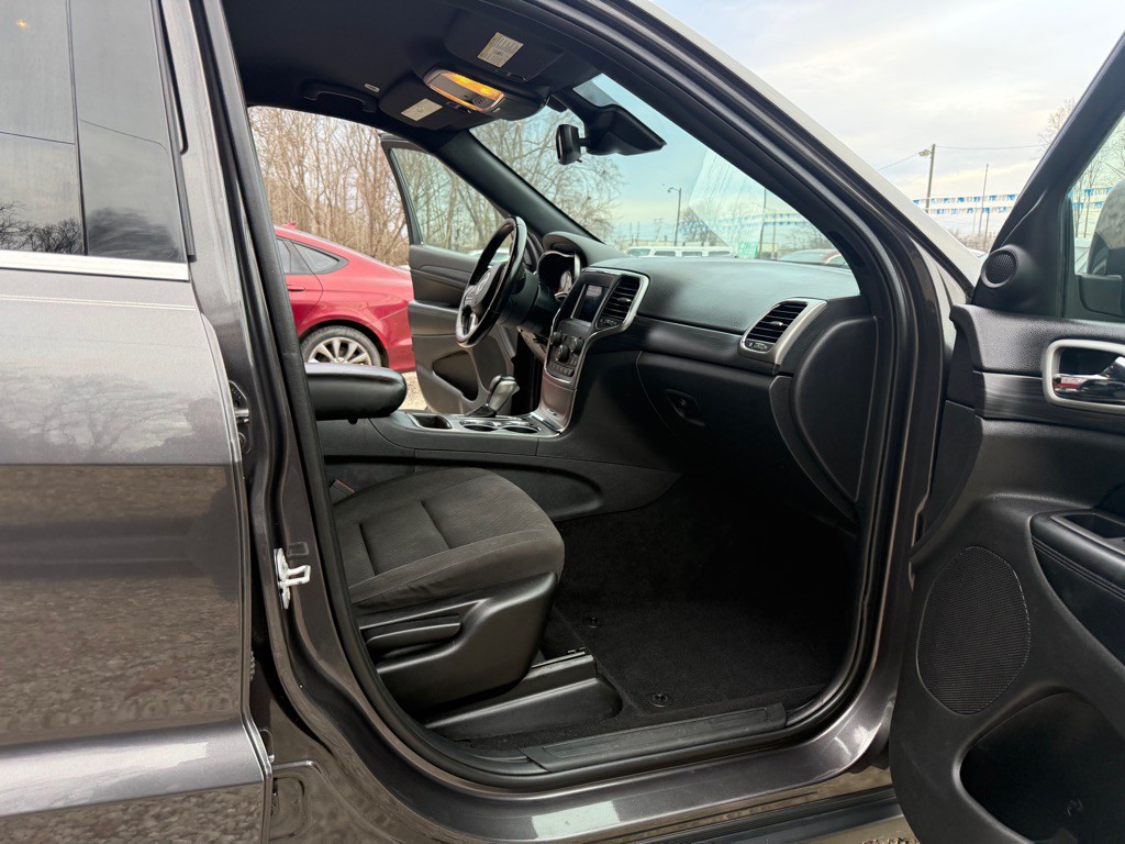 2020 Jeep Grand Cherokee Image 8