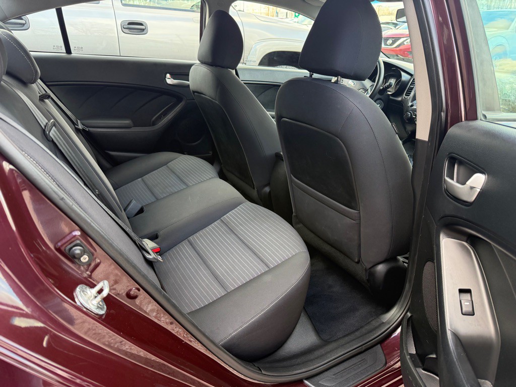 2018 Kia Forte Image 5