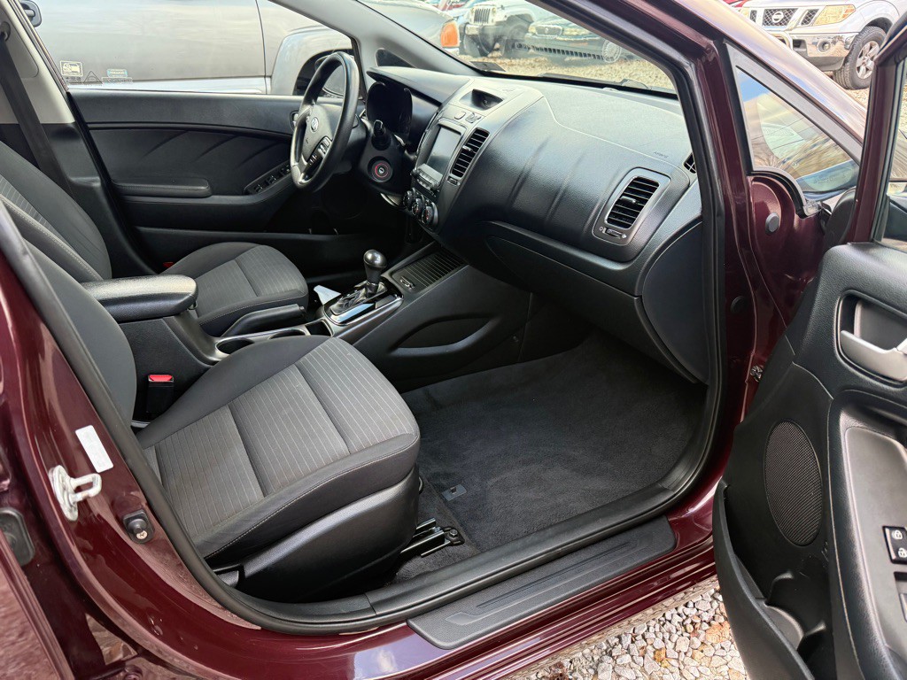 2018 Kia Forte Image 6