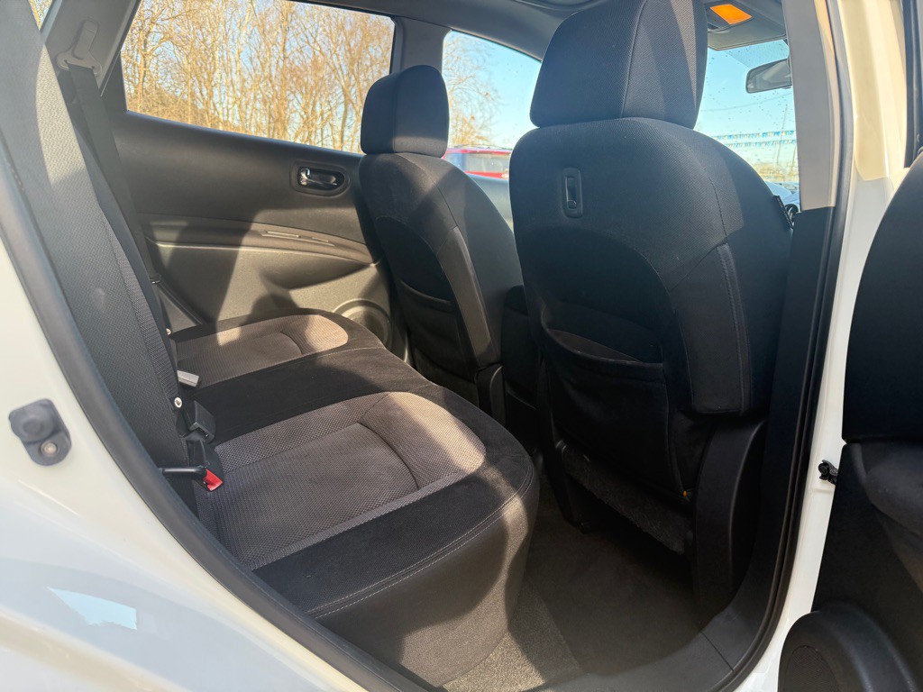 2011 Nissan Rogue Image 5