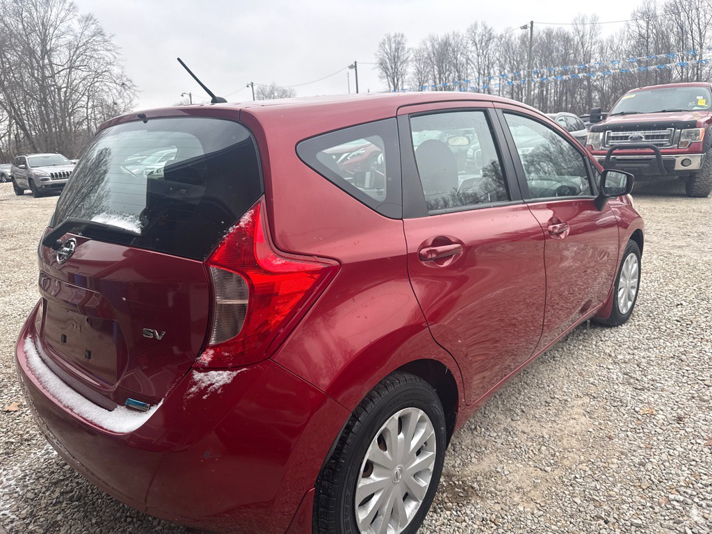 2015 Nissan Versa Image 3
