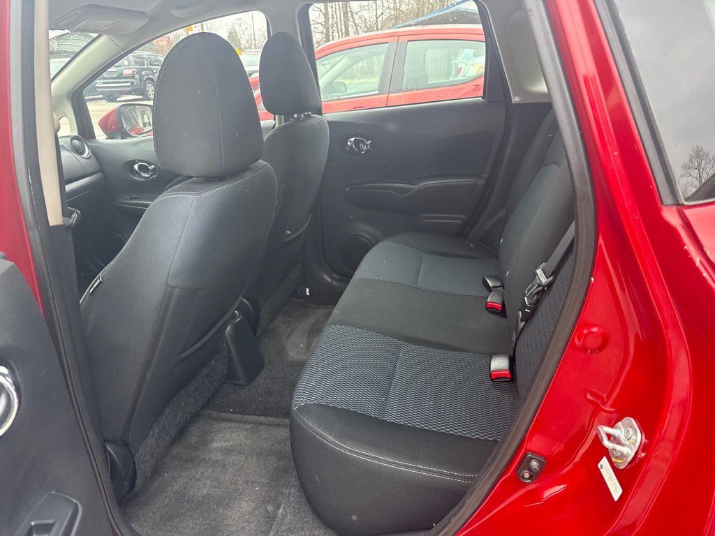 2015 Nissan Versa Image 7