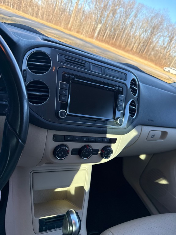 2015 Volkswagen Tiguan Image 3