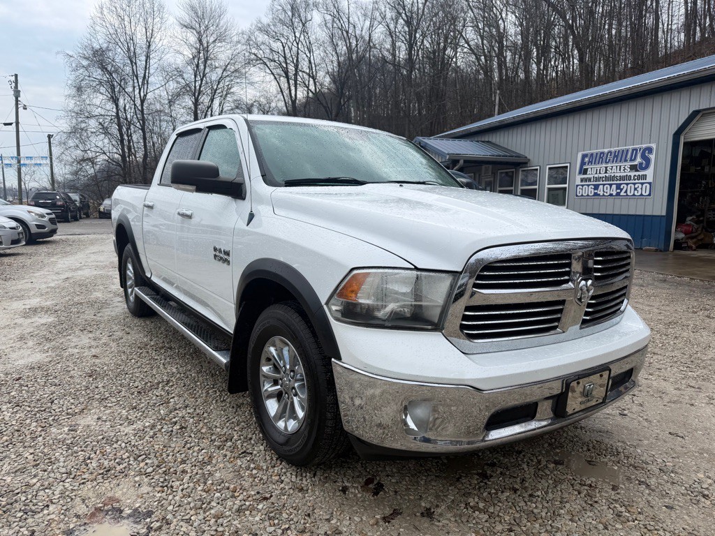 2013 RAM 1500 Image 3