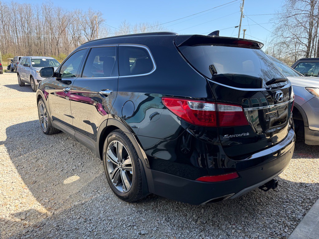 2015 Hyundai Santa Fe Image 3