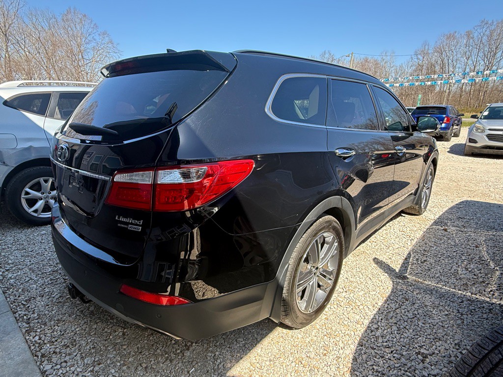 2015 Hyundai Santa Fe Image 4