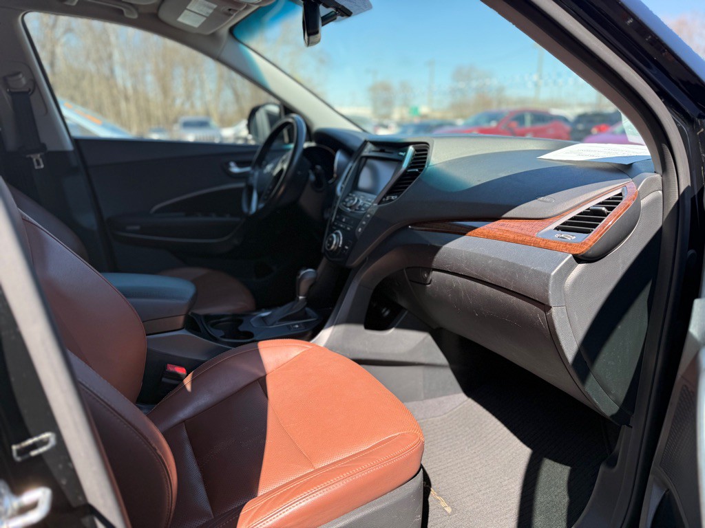 2015 Hyundai Santa Fe Image 6