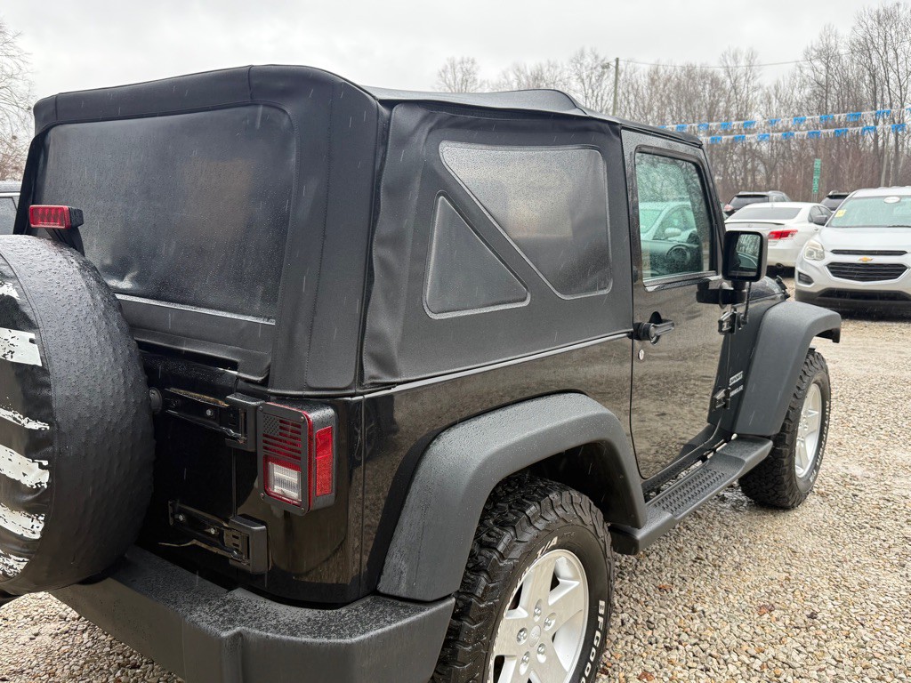 2013 Jeep Wrangler Image 4