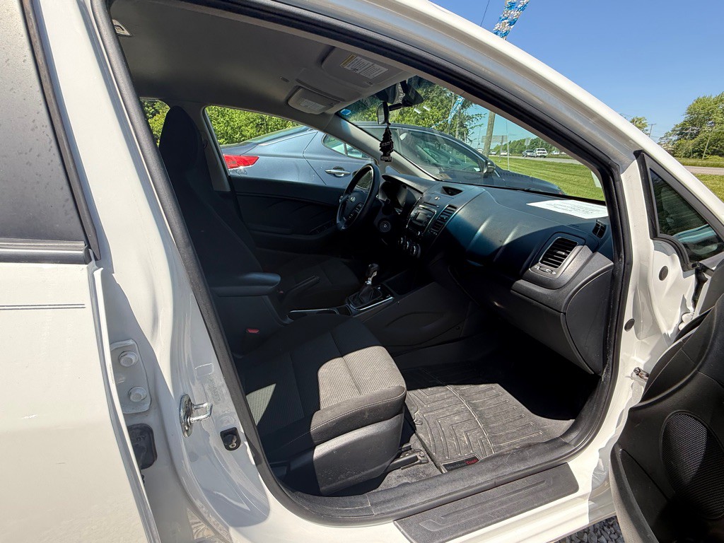 2018 Kia Forte Image 3