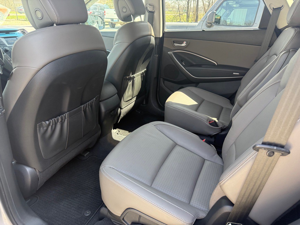 2014 Hyundai Santa Fe Image 6