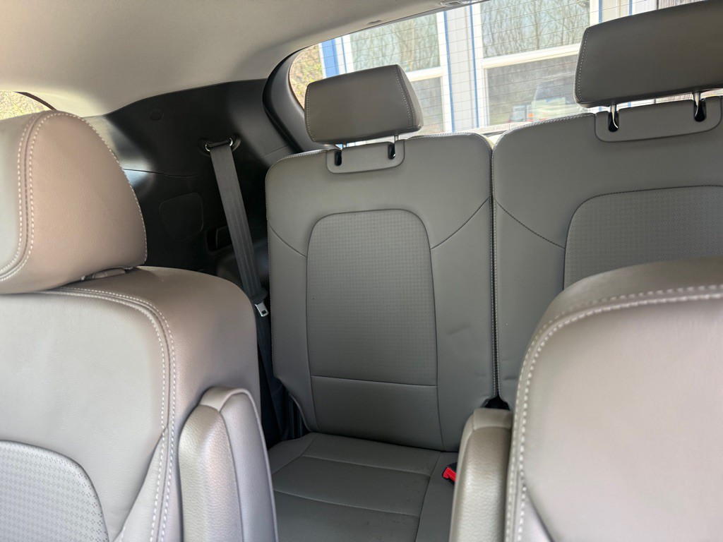 2014 Hyundai Santa Fe Image 7