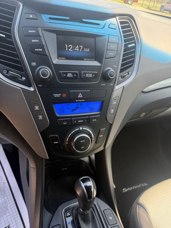 2014 Hyundai Santa Fe Image 9