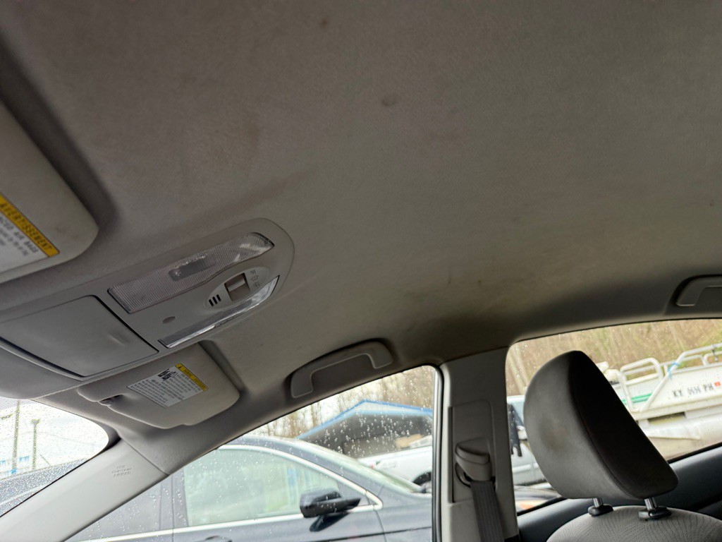 2010 Toyota Prius Image 10