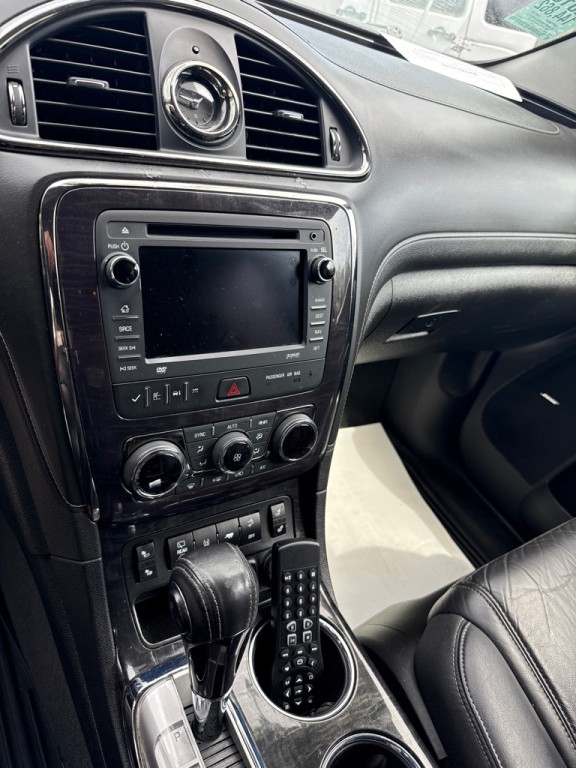 2016 Buick Enclave Image 3