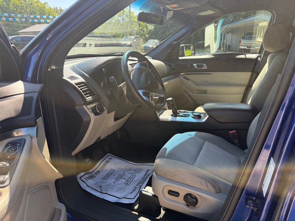 2015 Ford Explorer Image 10